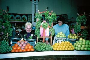 Bessarabsliy Markey, Kyiv 1995. Photo by author.