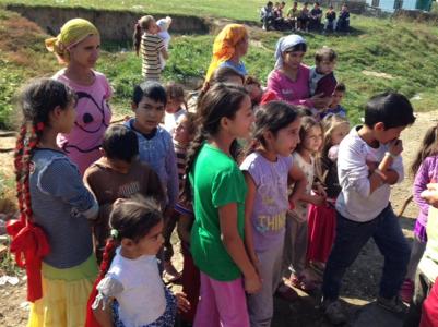 2014-10 DSC01416photo 4 livezeni village kids roma trip (Large)