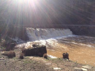 2016-01 IMG_2853 mill pond dam shiny winter morning (Large)