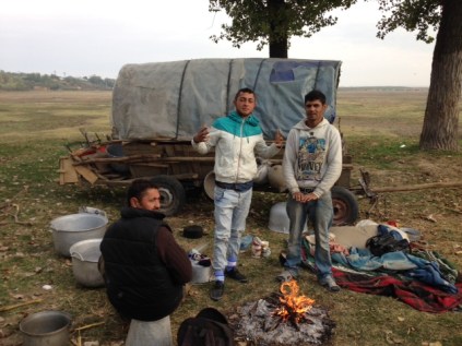 2014-10 DSC01512photo 4 gypsy caravan romania roma trip