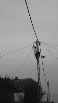 Roma stealing electricity